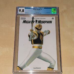 Mighty Morphin Power Rangers #8 Yellow Ranger CGC9.8